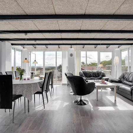 Dagne - 400m To The Fjord By Interhome